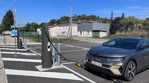 Borne de recharge de véhicules électriques IECharge Charging Station Chazey-Bons