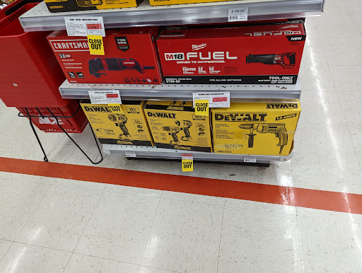 Hardware Store «Ace Hardware», reviews and photos, 609 E Hawley St, Mundelein, IL 60060, USA