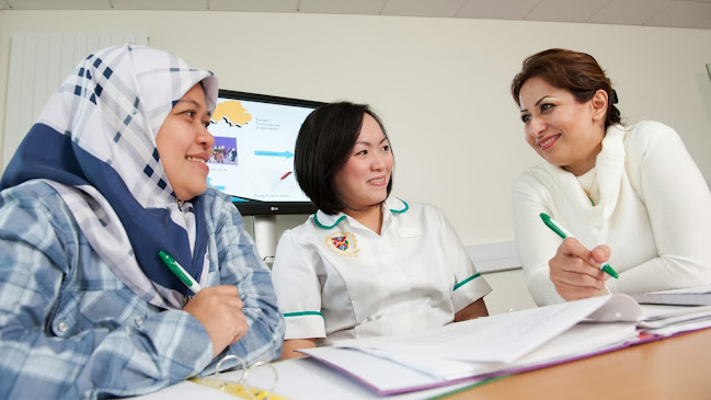 QUB School of Nursing & Midwifery