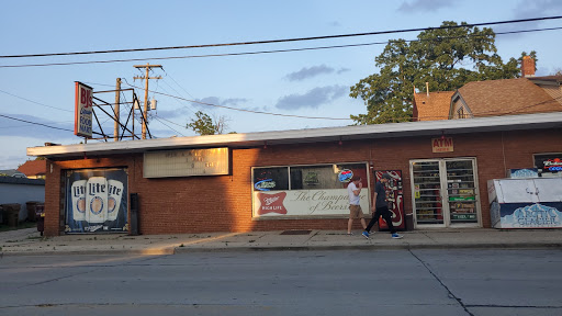 B J Liquor Store, 2411 5th Ave, South Milwaukee, WI 53172, USA, 