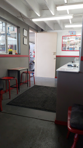 Auto Repair Shop «Fairway Auto Repair», reviews and photos, 2739 W Medlock Dr, Phoenix, AZ 85017, USA