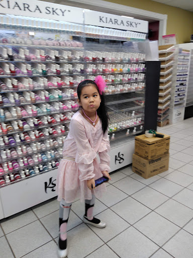 Beauty Supply Store «Twin City Nail Supply», reviews and photos, 455 University Ave W, St Paul, MN 55103, USA