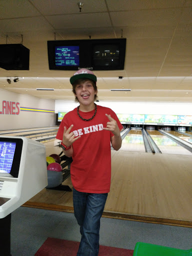 Bowling Alley «Linn Lanes Bowling Center», reviews and photos, 2250 S Main Rd, Lebanon, OR 97355, USA