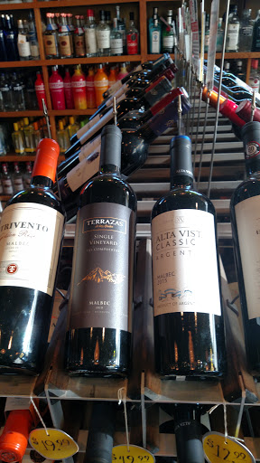 Tobacco Shop «C & C Tobacco», reviews and photos, 109 N Meadow St, Ithaca, NY 14850, USA