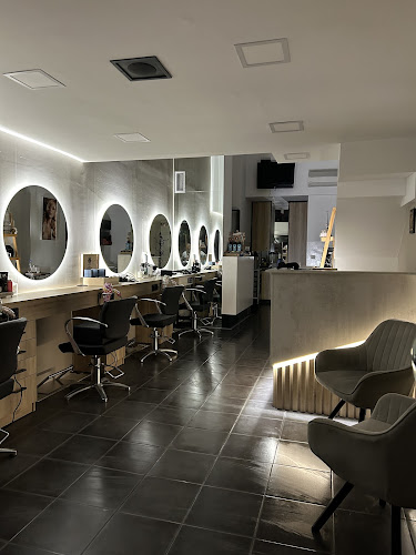 Αξιολογήσεις για το ΚΥΛΗ ΔΕΣΠΟΙΝΑ κομμωτηριο στην Αθήνα - Κουρείο