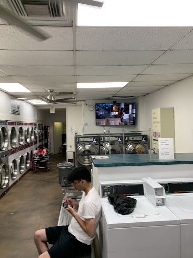 Laundromat «Sunshine Laundry LLC», reviews and photos, 4132 Manzanita Ave # 700, Carmichael, CA 95608, USA