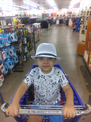 Discount Store «Fallas Paredes Discount Stores», reviews and photos, 26 E Baseline Rd #110, Phoenix, AZ 85040, USA