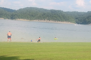 Green River Lake Beach