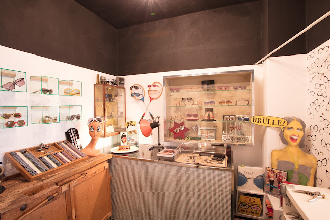 manu propria GmbH - Augenoptiker