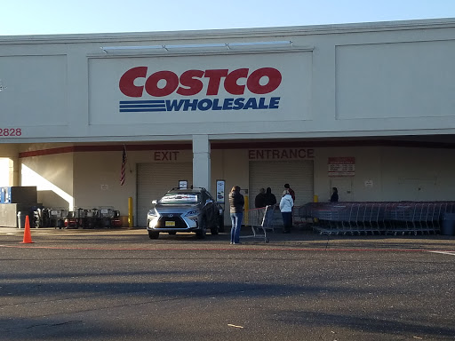 Warehouse store «Costco Wholesale», reviews and photos, 2828 Chad Dr, Eugene, OR 97408, USA