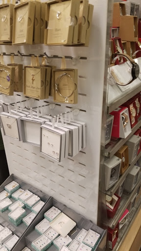 Department Store «Target», reviews and photos, 495 Haggerty Rd, Walled Lake, MI 48390, USA