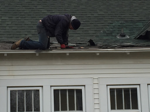 Roofing Contractor «DC Contracting», reviews and photos, 604 E Mill St, Summitville, IN 46070, USA