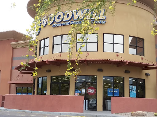 Thrift Store «Dysart Goodwill Retail Store & Donation Center», reviews and photos, 5116 N Dysart Rd, Litchfield Park, AZ 85340, USA