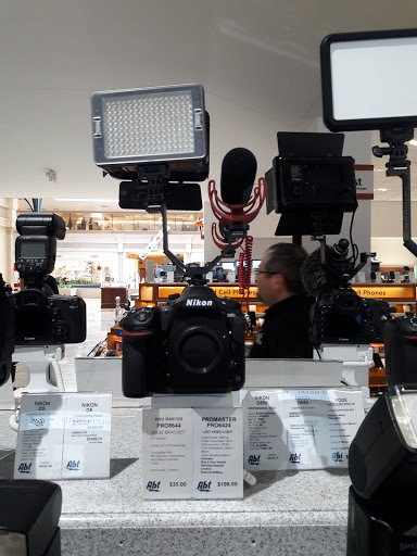 Electronics Store «Abt», reviews and photos, 1200 N Milwaukee Ave, Glenview, IL 60025, USA