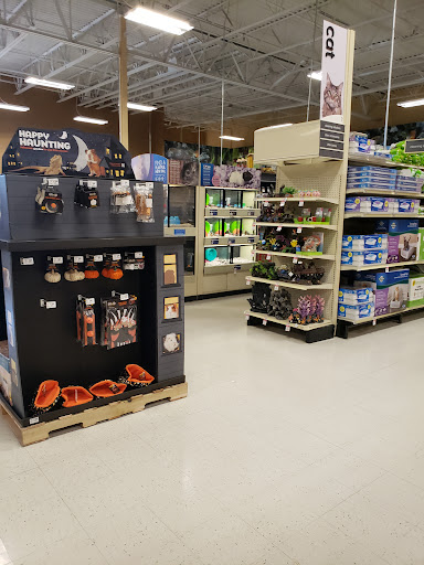 Pet Supply Store «PetSmart», reviews and photos, 8111 Brier Creek Pkwy, Raleigh, NC 27617, USA