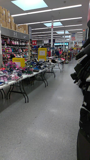 Sporting Goods Store «Academy Sports + Outdoors», reviews and photos, 4261 NW 63rd St, Oklahoma City, OK 73116, USA