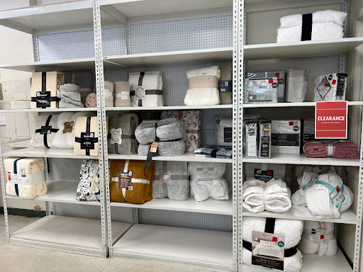 Home Goods Store «Tuesday Morning», reviews and photos, 2516 Cantrell Rd i, Little Rock, AR 72202, USA