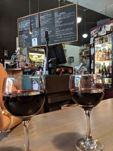 Wine Store «Mass Ave Wine», reviews and photos, 878 Massachusetts Ave, Indianapolis, IN 46204, USA