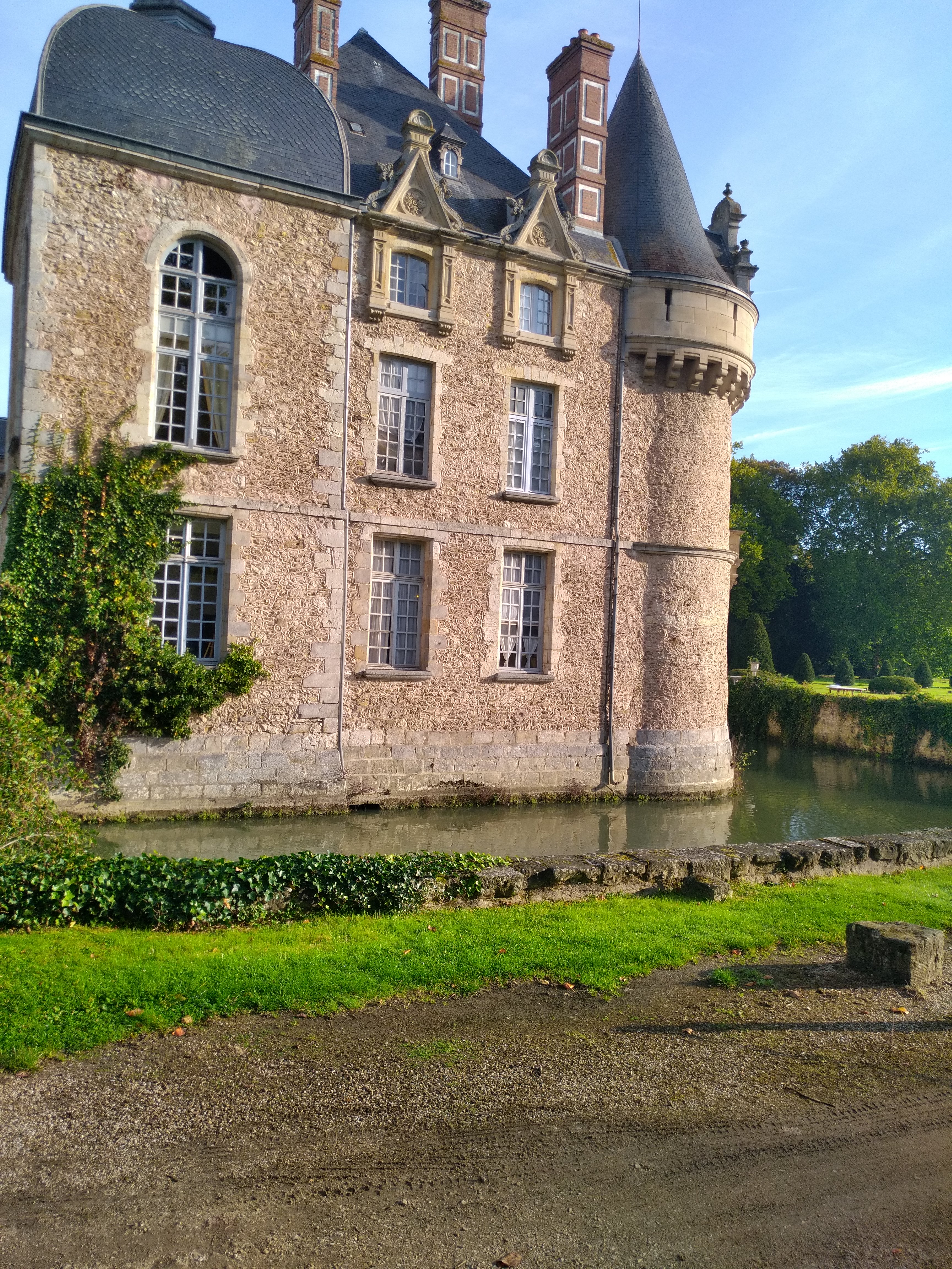 Photo n° 3 de l'avis de alexandre.o fait le 22/09/2017 à 05:40