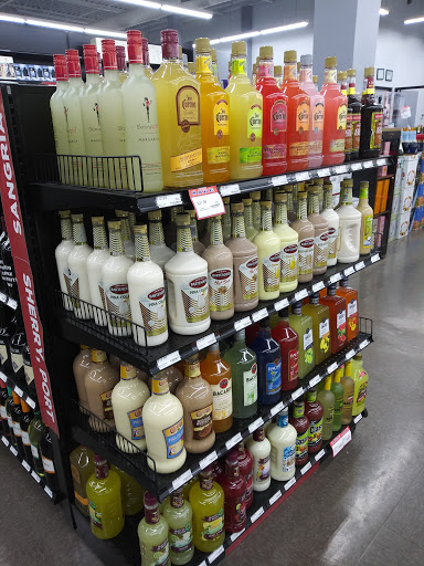 Liquor Store «Liquor City USA», reviews and photos, 965 Richmond Ave # F, Staten Island, NY 10314, USA