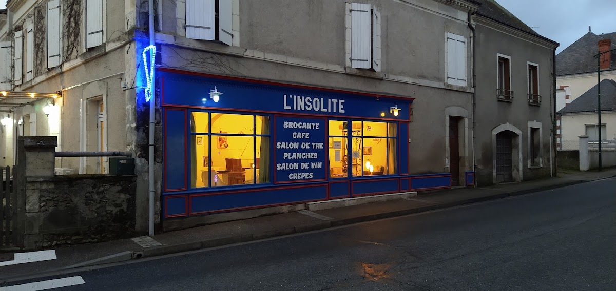 L'Insolite Café Brocante à Fléré-la-Rivière