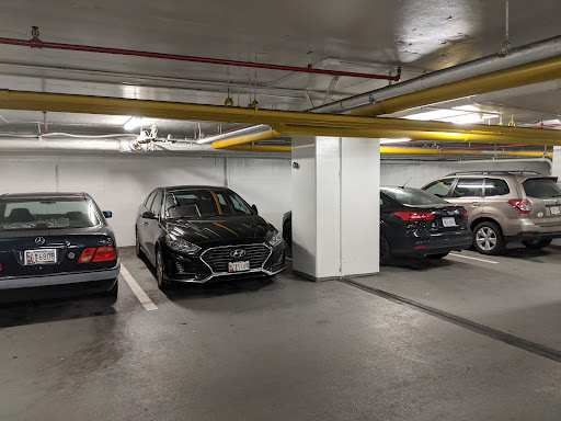 Shopping Mall «Crystal City Shops», reviews and photos, 2200 Crystal Dr, Arlington, VA 22202, USA