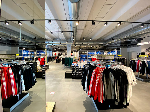 Adidas stores Milan