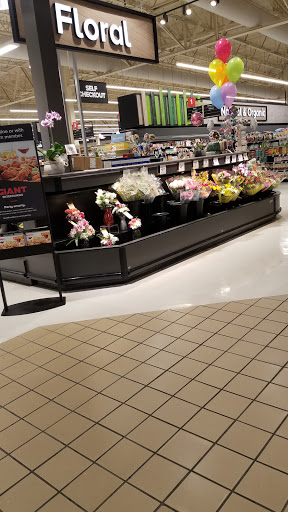Grocery Store «Giant Food Stores», reviews and photos, 6560 Carlisle Pike, Mechanicsburg, PA 17055, USA