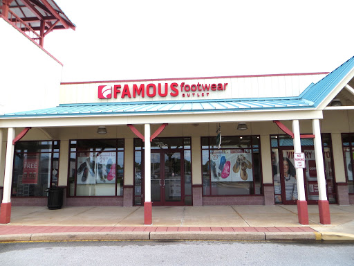 Famous Footwear Outlet, 36454 Seaside Outlet Dr #1790S, Rehoboth Beach, DE 19971, USA, 