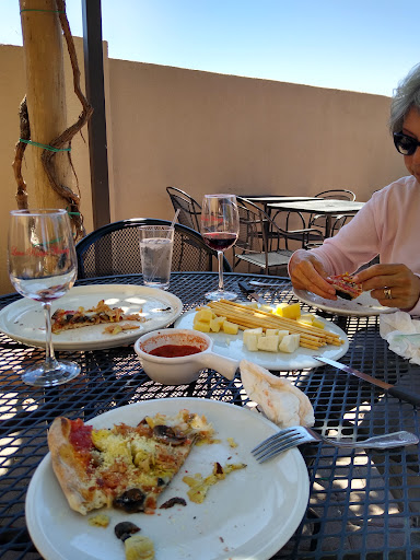 Pizza Restaurant «Luna Rossa Winery & Pizzeria», reviews and photos, 1321 Avenida de Mesilla, Las Cruces, NM 88005, USA