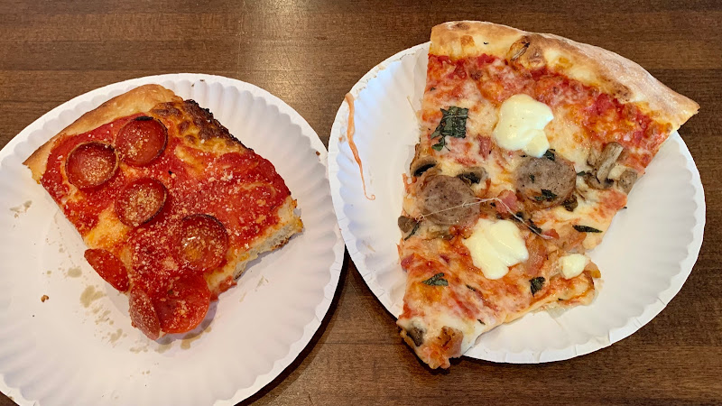 #3 best pizza place in Kansas City - Providence Pizza Westport