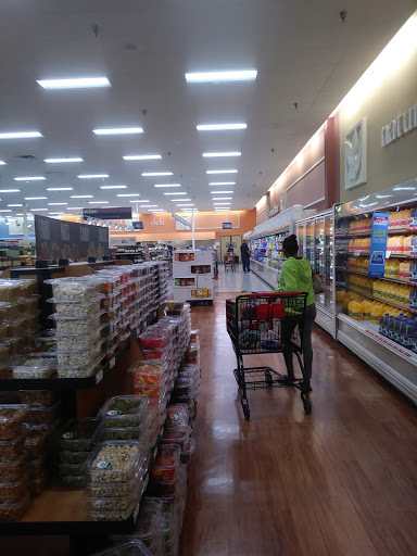 Grocery Store «Winn-Dixie», reviews and photos, 2880 Howland Blvd, Deltona, FL 32725, USA