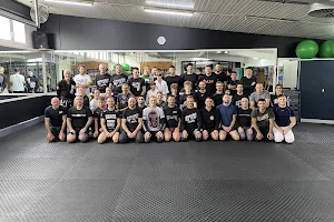 GTT Böblingen - MMA - BJJ - Thaiboxen - Frauen Thai/ Kickboxen - Kinder image