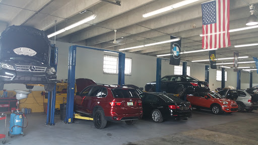 Auto Repair Shop «Munich European Auto, Inc.», reviews and photos, 12050 NE 14th Ave, Miami, FL 33161, USA