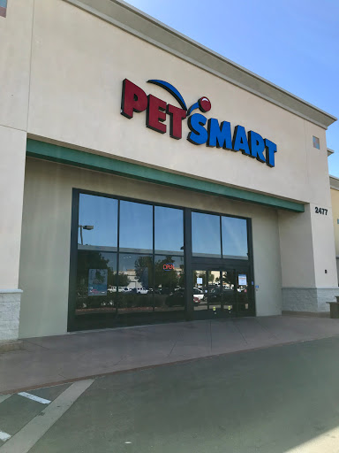 PetSmart, 2477 Naglee Rd, Tracy, CA 95304, USA, 