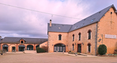 Domaine de Meslay : gîtes et salles de réception à Fyé