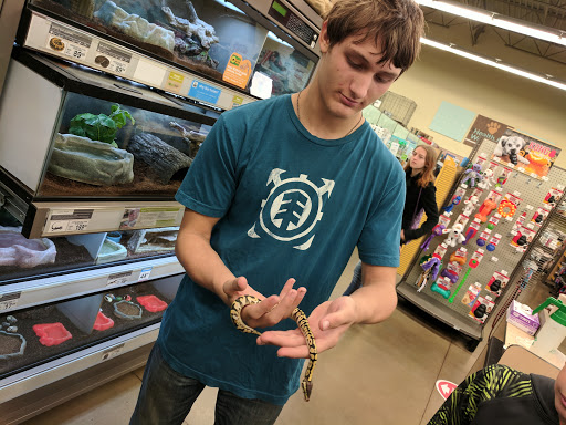 Pet Supply Store «Petco Animal Supplies», reviews and photos, 2210 N Eagle Rd, Meridian, ID 83646, USA