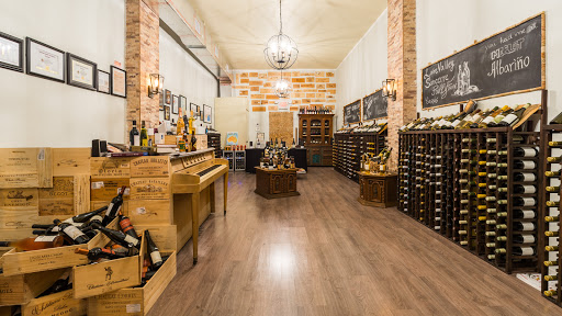 Wine Store «Wine & Vino Boutique», reviews and photos, 1110 15th St, Miami Beach, FL 33139, USA