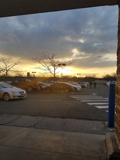 Discount Store «Walmart», reviews and photos, 3164 Berlin Turnpike, Newington, CT 06111, USA