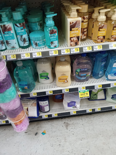 Shopping Mall «Village Square Shopping Center», reviews and photos, 2800 Recker Hwy, Winter Haven, FL 33880, USA