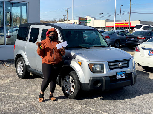 Used Car Dealer «Auto Warehouse», reviews and photos, 3375 Grand Ave, Waukegan, IL 60085, USA