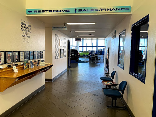 Ford Dealer «Raceway Ford», reviews and photos, 5900 Sycamore Canyon Blvd, Riverside, CA 92507, USA