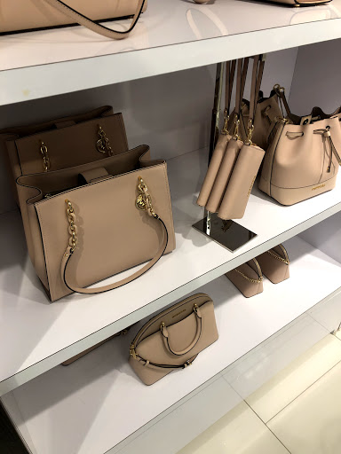 Fashion Accessories Store «Michael Kors», reviews and photos, 20-A Killingworth Turnpike #430, Clinton, CT 06413, USA