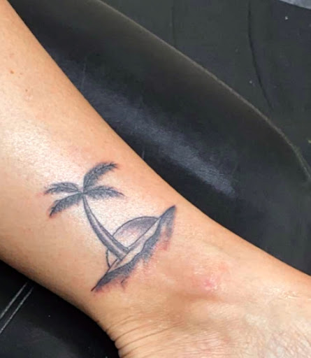 Tattoo Shop «Psychotic Ink», reviews and photos, 432 Poinsettia Ave # 1, Clearwater, FL 33767, USA