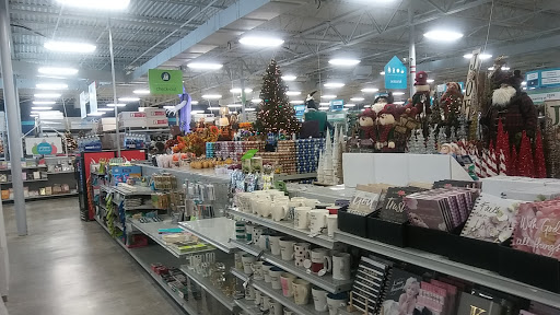 Home Goods Store «At Home», reviews and photos, 3700 S Campbell Ave, Springfield, MO 65807, USA