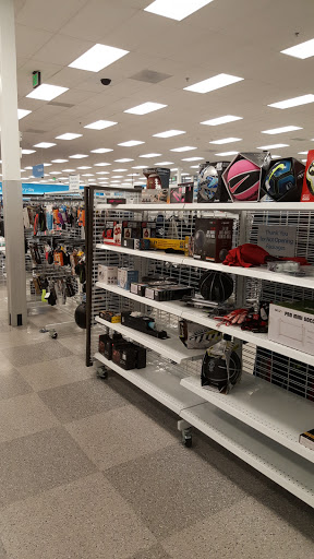 Clothing Store «Ross Dress for Less», reviews and photos, 4027 Commonwealth Ave, Eau Claire, WI 54701, USA