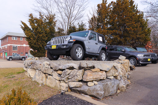 Jeep Dealer «Route 18 Chrysler Jeep Dodge Ram», reviews and photos, 400 NJ-18, East Brunswick, NJ 08816, USA