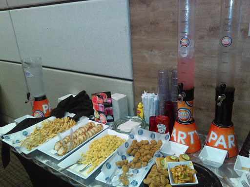 Sports Bar «Dave & Busters», reviews and photos