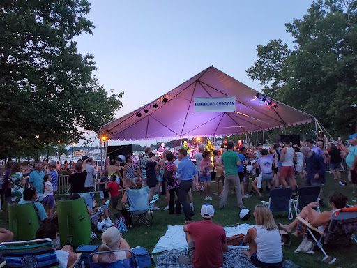 Park «Waterfront Promenade Park», reviews and photos, 22 Merrimac St, Newburyport, MA 01950, USA