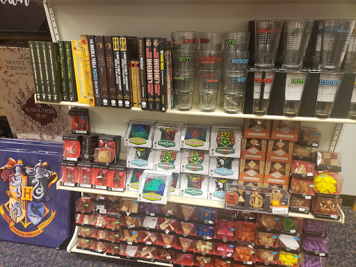 Used Book Store «2nd & Charles», reviews and photos, 2904 Prince William Pkwy, Woodbridge, VA 22192, USA